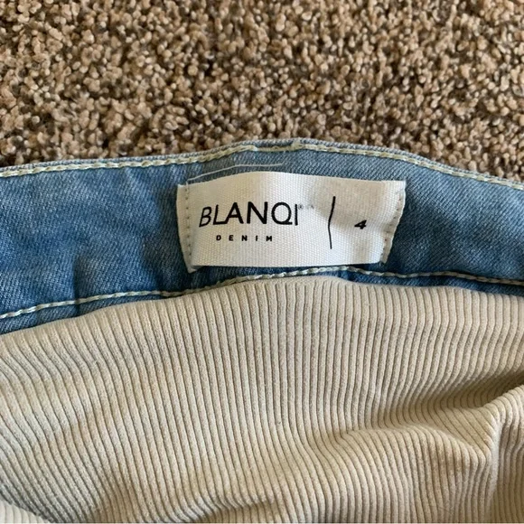 Blanqi Maternity Jeans 4 Over the Belly Light Wash Distressed Women's Jeans - Picture 4 of 9